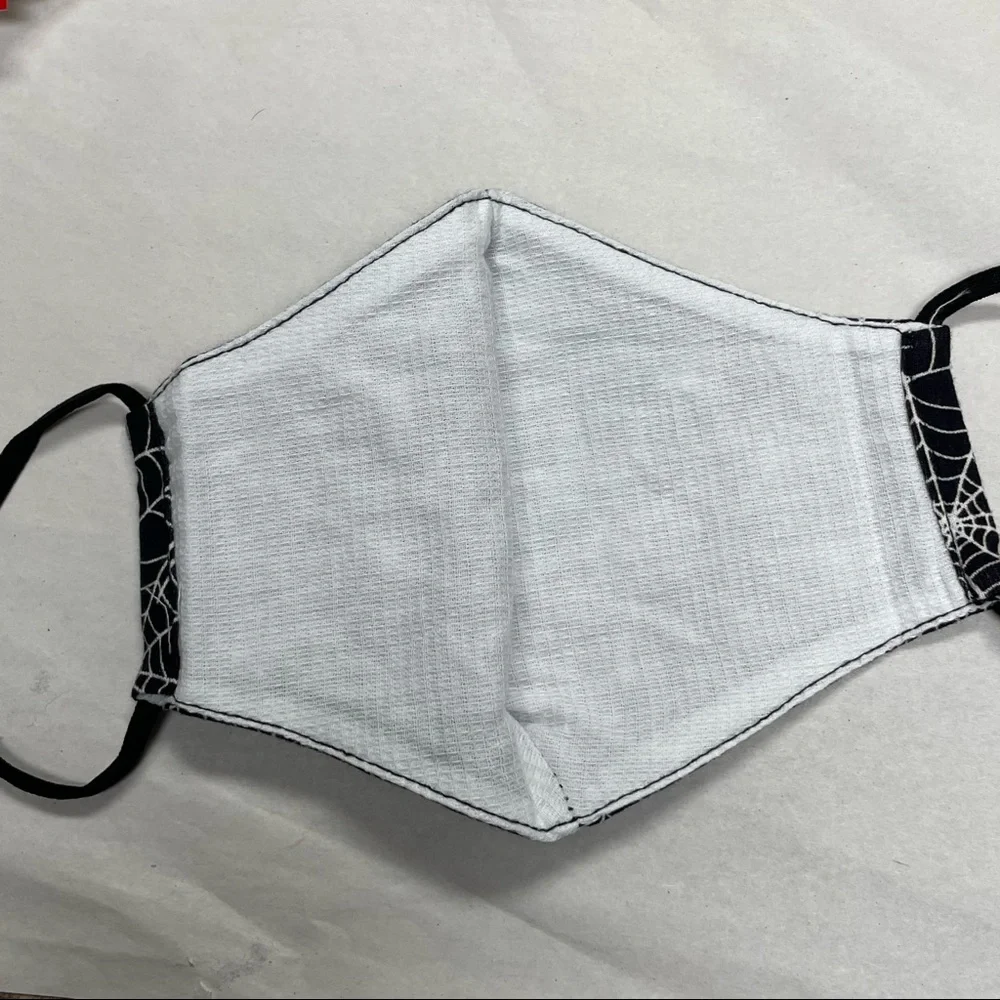 Claire’s Cloth Face Mask 3 Pcs, Random Style